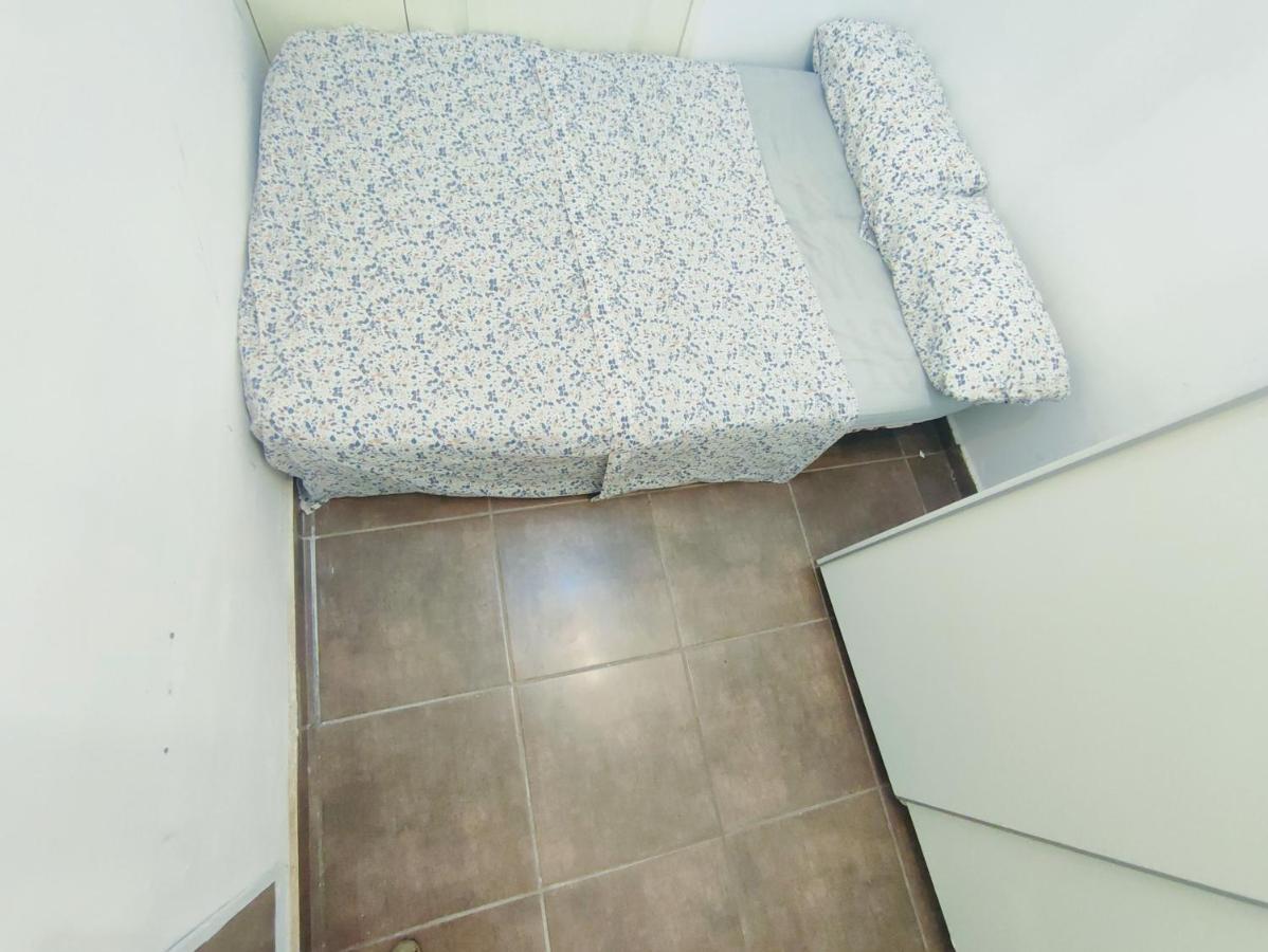 شقة برشلونة  في Nice Flat Within Walking Range To The Beach المظهر الخارجي الصورة